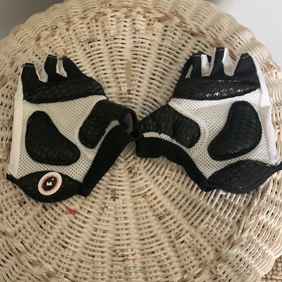 Cycling  Accessories - Picture 2 of 13